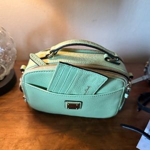 Dooney and bourke Belvedere Leather Ambler bag Authentic .